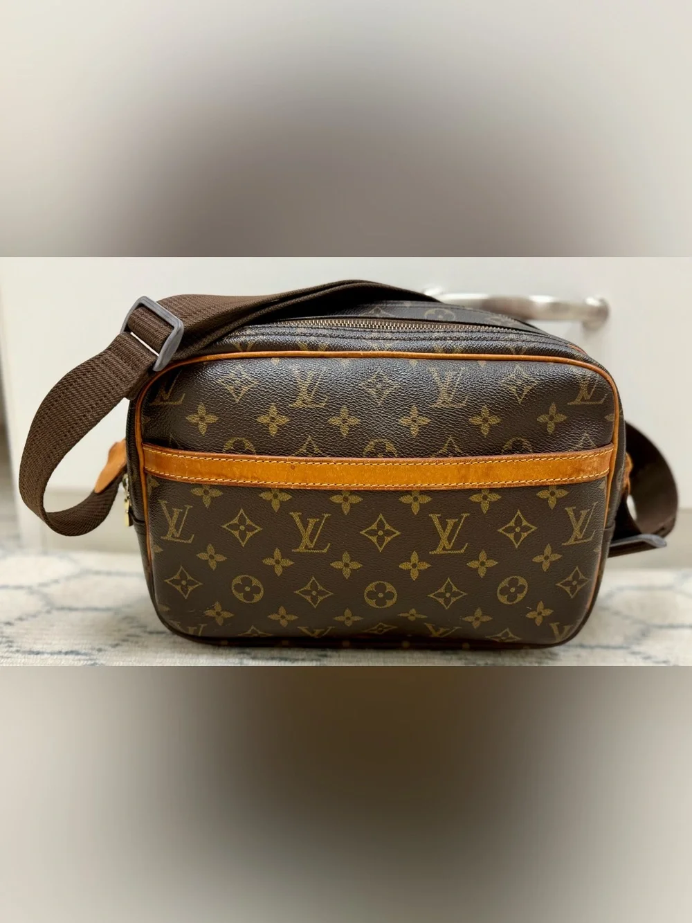 LOUIS VUITTON Vintage Unisex Y2K Brown Monogram Canvas Reporter PM Crossbody